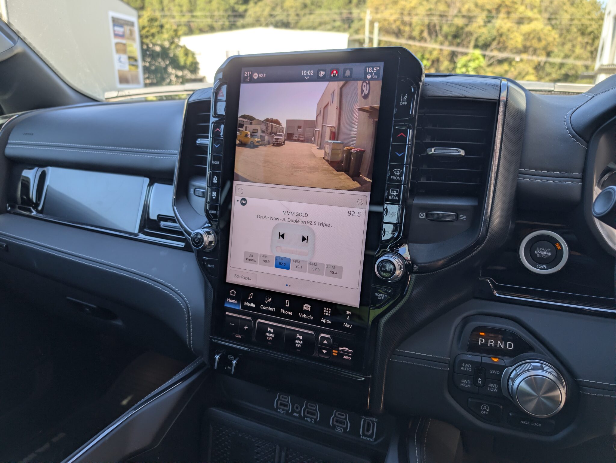 caravan camera display top of screen